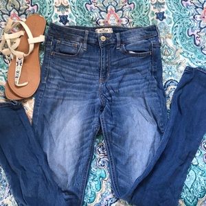 Hollister jeans